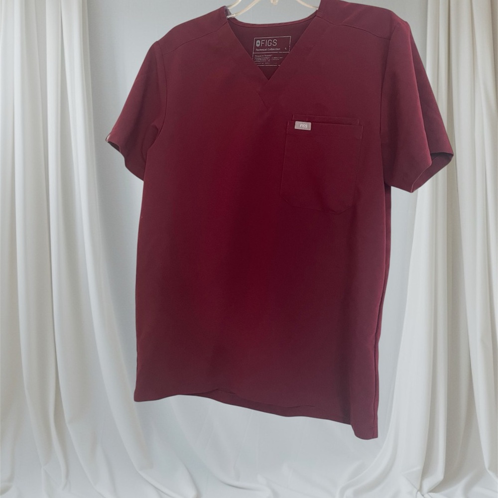 Figs Maroon V-Neck Scrub ~ Size Small‎ 
Healthcare ~ Medical Staff